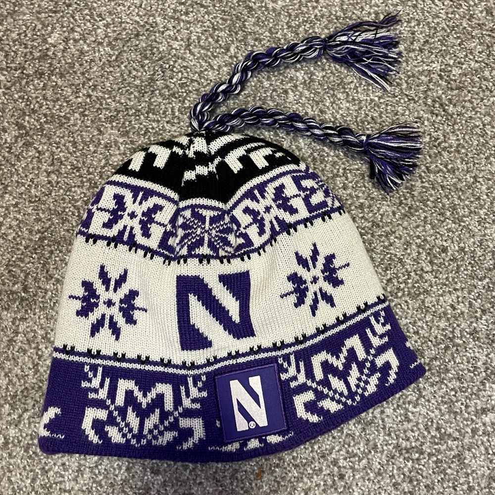 Adidas Northwestern University Wildcats Knit Winter Hat. EUC.
